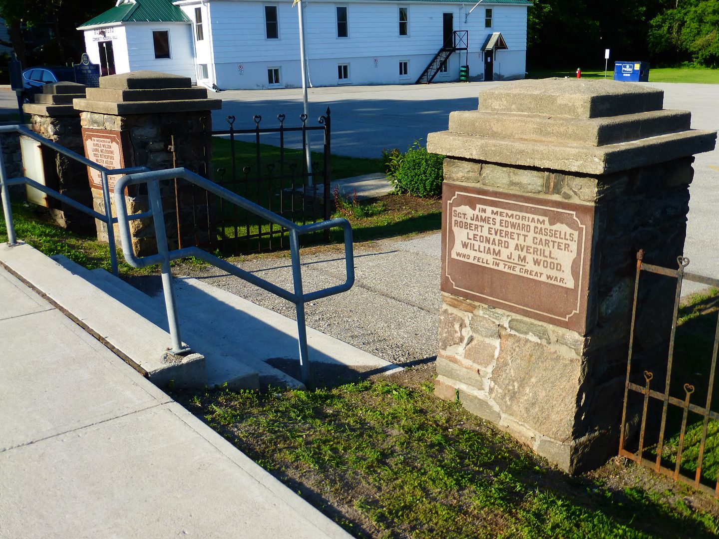 Ontario War Memorials Bond Head